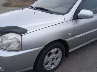 2004 Kia Rio I Рестайлинг, серебристый, 510000 рублей, вид 1