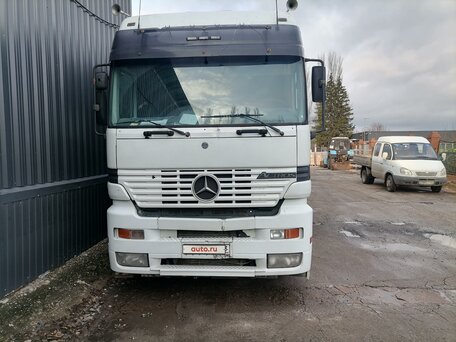 1999 Mercedes-Benz Actros, белый, 3200000 рублей, вид 1