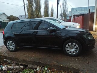 2014 Volkswagen Golf VII, чёрный, 1030000 рублей, вид 4