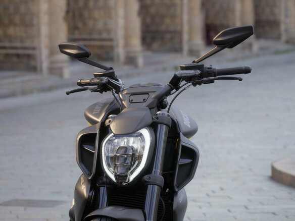 2025 Ducati Diavel V4, чёрный, 3350000 рублей - вид 13