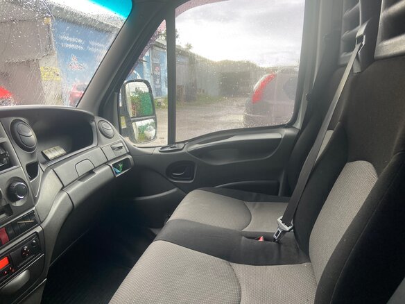 2015 Iveco Daily, белый, 3100000 рублей - вид 8