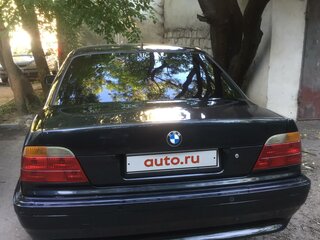 1999 BMW 7 серии 735i III (E38) Рестайлинг, чёрный, 1285000 рублей, вид 3