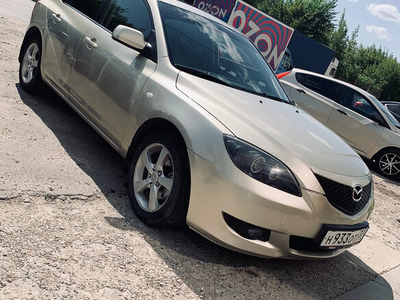 2005 Mazda 3 I (BK), золотистый, 600000 рублей