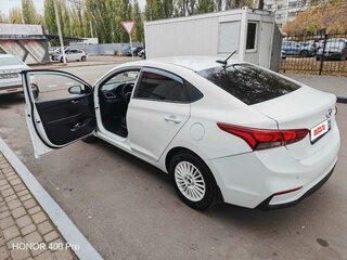 2018 Hyundai Solaris II, белый, 1350000 рублей, вид 5