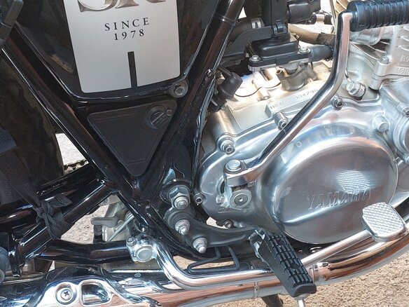 2020 Yamaha SR400, чёрный, 600000 рублей - вид 5