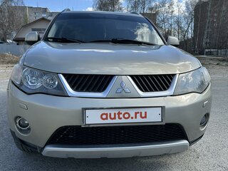 2007 Mitsubishi Outlander II, бежевый, 1500000 рублей, вид 2