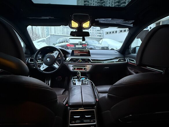 2020 BMW 7 серии 730i VI (G11/G12) Рестайлинг, белый, 4700000 рублей - вид 7