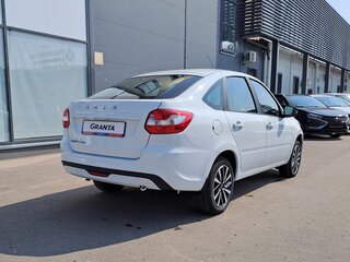 2026 Lada (ВАЗ) Granta I Рестайлинг, белый, 1265900 рублей, вид 5
