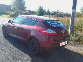 2014 Renault Megane III Рестайлинг, красный, 700000 рублей, вид 5
