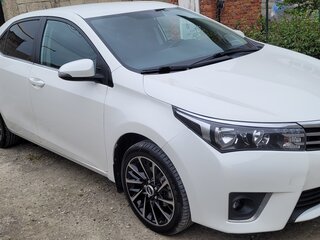 2013 Toyota Corolla XI (E160, E170, E180), белый, 1150000 рублей, вид 1