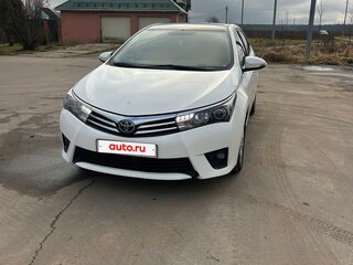 2015 Toyota Corolla XI (E160, E170, E180), белый, 1240000 рублей, вид 1