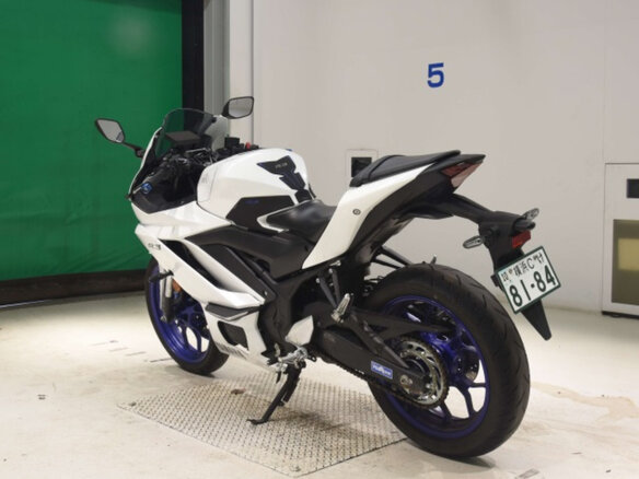 2024 Yamaha YZF-R3, белый, 430000 рублей - вид 5