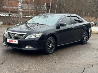2013 Toyota Camry VII (XV50), чёрный, 1700000 рублей, вид 1