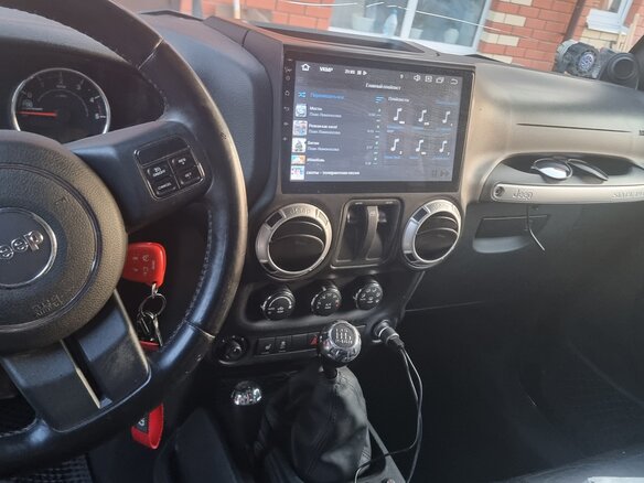2012 Jeep Wrangler III (JK), чёрный, 1950000 рублей - вид 12