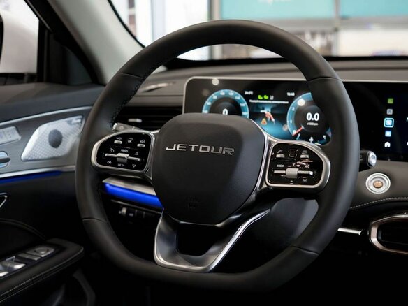2026 Jetour X70+ I Рестайлинг, белый, 3368409 рублей - вид 14