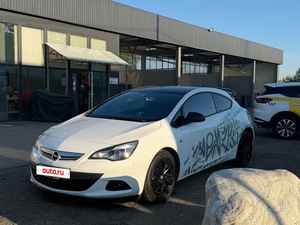 2012 Opel Astra GTC J Рестайлинг, белый, 1200000 рублей - вид 24