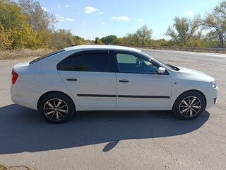 2017 Skoda Rapid I, белый, 1100000 рублей, вид 4