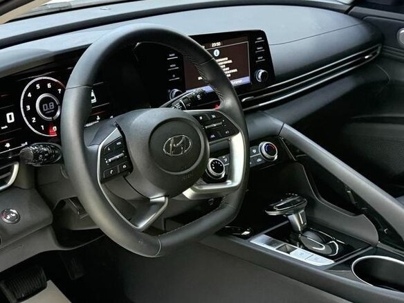 2022 Hyundai Elantra VII (CN7), белый, 1480000 рублей - вид 4