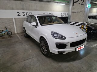 2016 Porsche Cayenne Diesel II Рестайлинг (958), белый, 4300000 рублей, вид 3