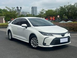 2022 Toyota Corolla Sporty XII (E210) Рестайлинг, белый, 1250000 рублей, вид 2
