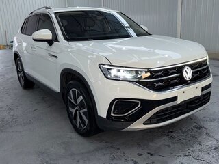 2023 Volkswagen Tayron I Рестайлинг, белый, 2700000 рублей, вид 1