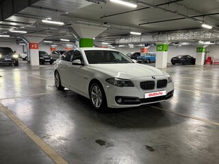 2014 BMW 5 серии 528i xDrive VI (F10/F11/F07) Рестайлинг, белый, 1949000 рублей, вид 4