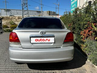 2002 Toyota Platz, серебристый, 250000 рублей, вид 3