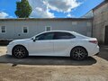 2021 Toyota Camry US Market VIII (XV70) Рестайлинг, белый, 3050000 рублей - вид 1