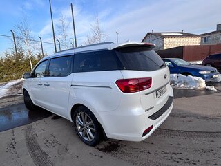 2019 Kia Carnival III, белый, 2850000 рублей, вид 4