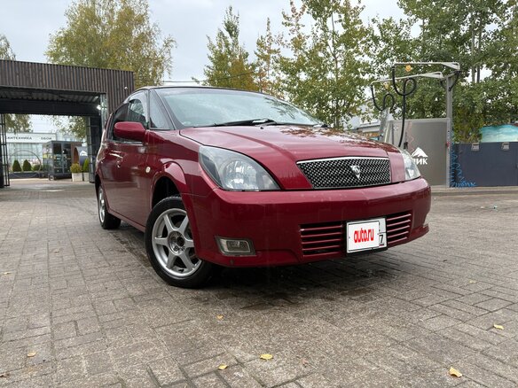 2000 Toyota Opa I, красный