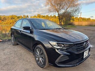 2022 Volkswagen Polo VI, чёрный, 1300000 рублей, вид 2
