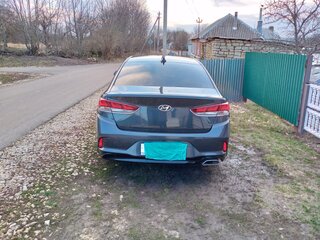 2018 Hyundai Sonata VII (LF) Рестайлинг, серый, 1699000 рублей, вид 4