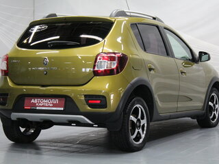 2015 Renault Sandero Stepway II, золотистый, 599000 рублей, вид 2