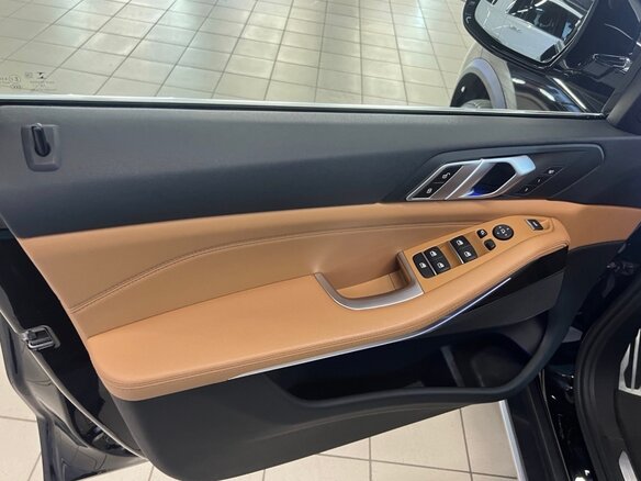 2018 BMW X5 40i IV (G05/G18), чёрный, 4650000 рублей - вид 5
