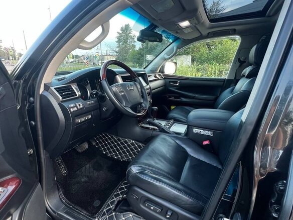 2014 Lexus LX 570 III Рестайлинг, чёрный, 3490000 рублей - вид 13