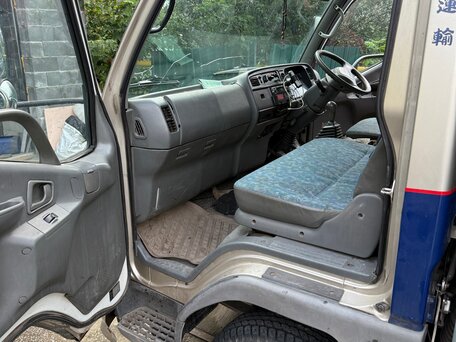 2001 Fuso (Mitsubishi) Canter, золотистый, 1550000 рублей, вид 4