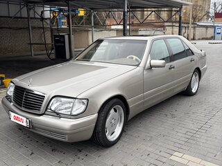 1997 Mercedes-Benz S-Класс 500 Long III (W140) Рестайлинг, золотистый, 1499000 рублей, вид 1