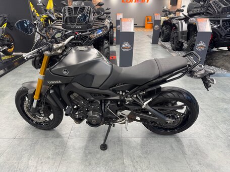 2015 Yamaha MT-09 (FZ-09), серый, 810000 рублей, вид 2