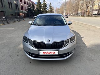 2017 Skoda Octavia III (A7) Рестайлинг, серый, 1300000 рублей, вид 1