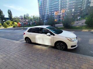 2013 Citroen C4 II, белый, 600000 рублей, вид 4