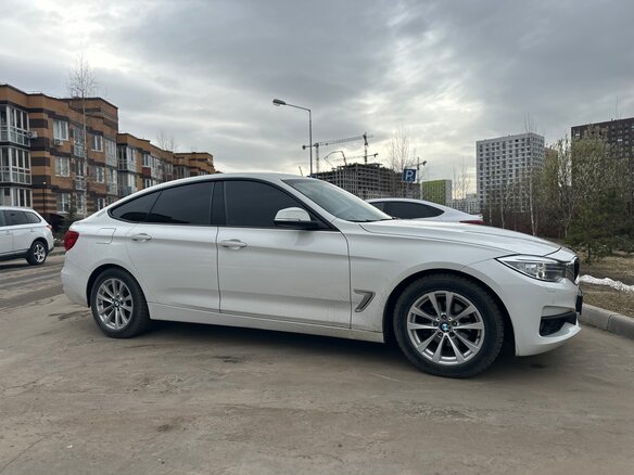2013 BMW 3 серии Gran Turismo 320i VI (F3x), белый, 1500000 рублей - вид 2