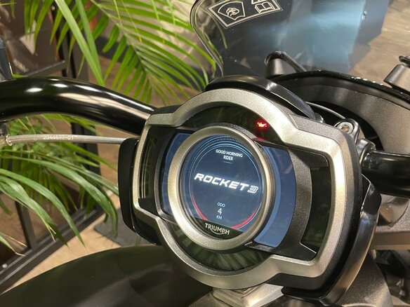 2025 Triumph Rocket 3, чёрный, 3700000 рублей - вид 5