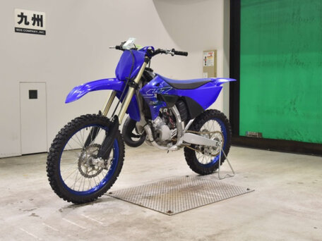 2022 Yamaha YZ125, синий, 640000 рублей, вид 1