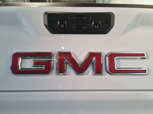 2023 GMC Sierra Crew Cab IV Рестайлинг, белый, 8000000 рублей - вид 11