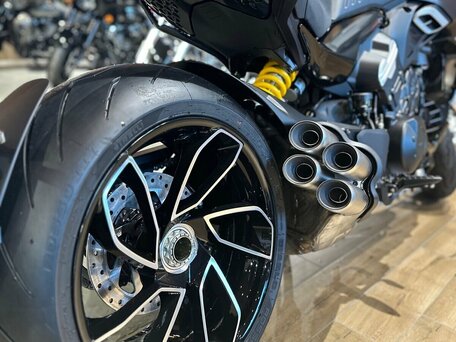2025 Ducati Diavel V4, чёрный, 3300000 рублей, вид 4