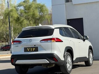 2022 Toyota Corolla Cross I, белый, 2045000 рублей, вид 5