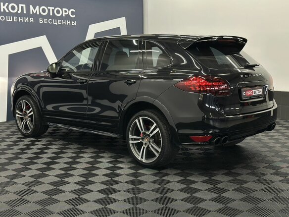 2013 Porsche Cayenne GTS II (958), чёрный, 2769900 рублей - вид 4