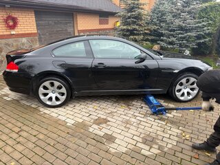 2007 BMW 6 серии 650i II (E63/E64), чёрный, 1690000 рублей, вид 2