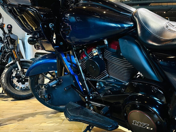 2019 Harley-Davidson CVO Road Glide, чёрный, 2250000 рублей - вид 3
