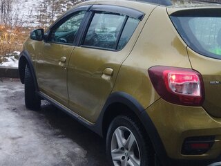 2014 Renault Sandero Stepway II, золотистый, 850000 рублей, вид 3